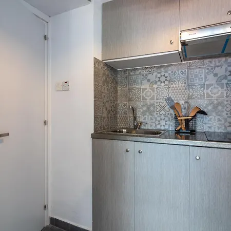 Apartment Modern Bursting With Style In *