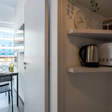 Apartment Modern Bursting With Style In *