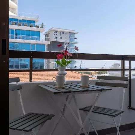 Modern Bursting With Style In Larnaca